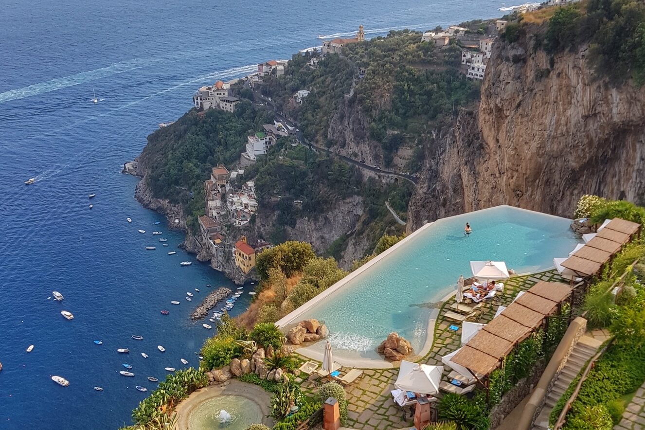 monastero-santa-rosa-costa-amalfitana-vacanze